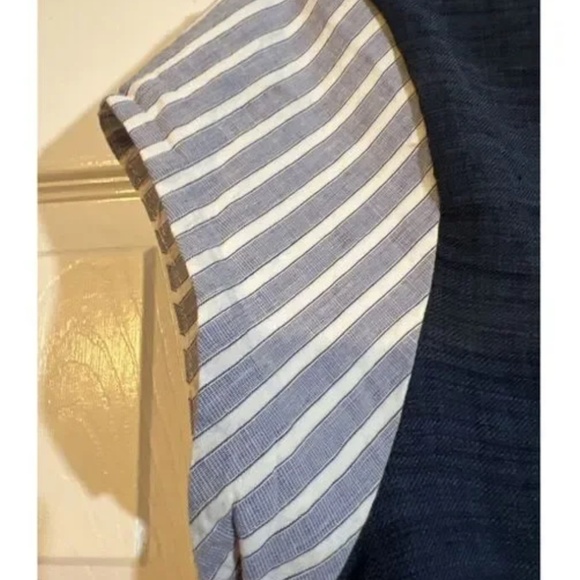 Hailey & Co. Embroidered Top Blouse‎ Size Medium Boho Cap Sleeve - Picture 5 of 6